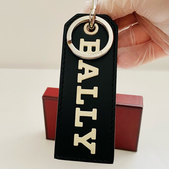 NWT: BALLY | Black Embossed Leather Logo Luggage Tag - Picture 3 of 8